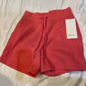 lululemon athletica Women's Pink Scuba Shorts
